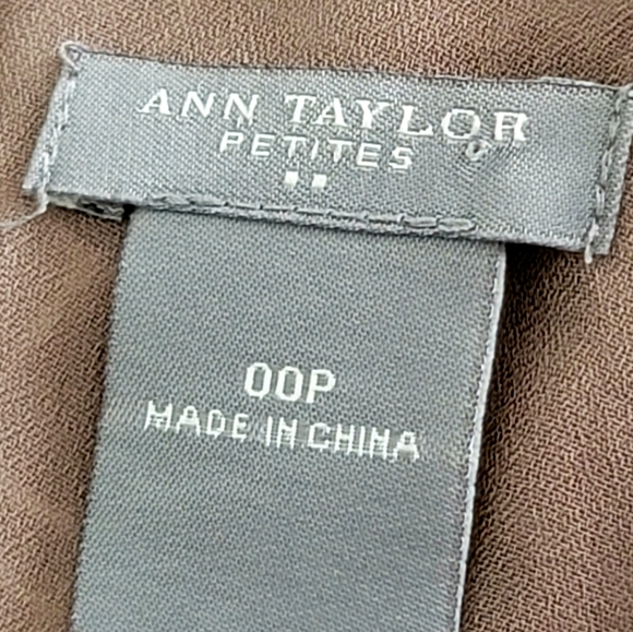 Ann Taylor Petites Women's Sleeveless Ruffled Top Size 00 - Picture 10 of 11